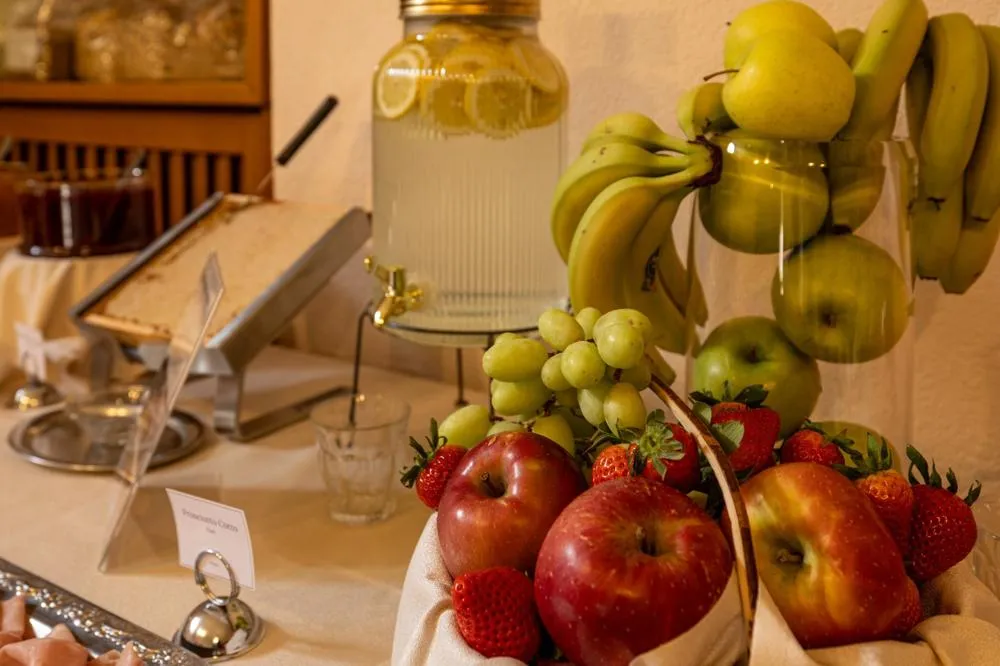 Hotel Royal gallery image #27