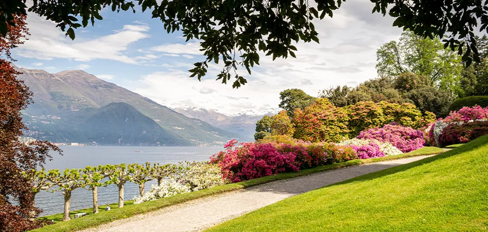Lake Como hotel with tennis court