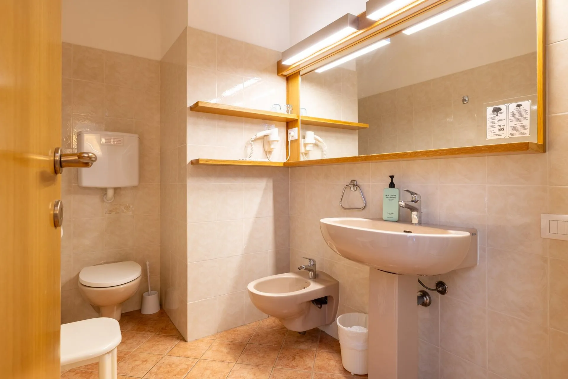 Double or Twin Room with Lake View