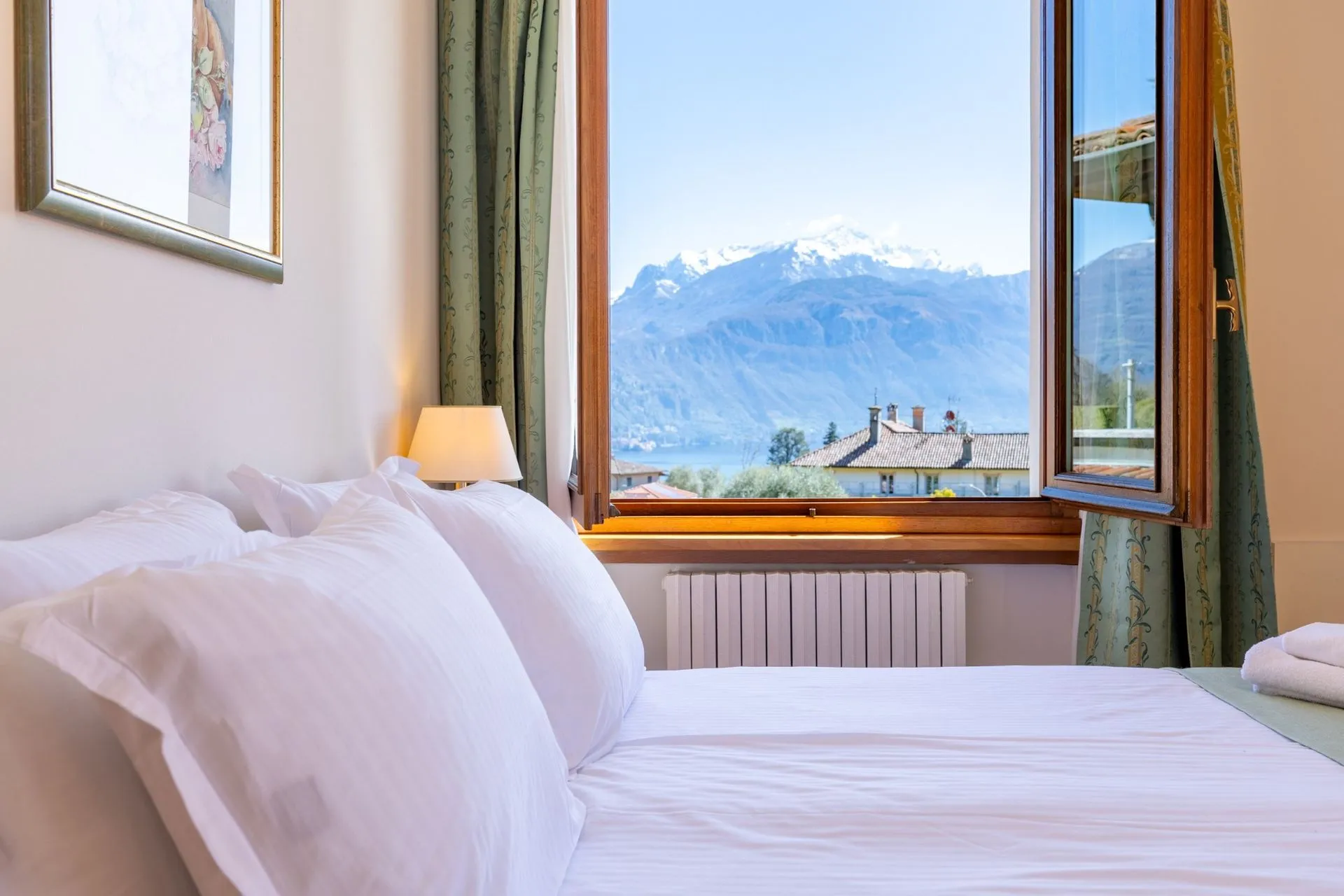 Double or Twin Room with Lake View