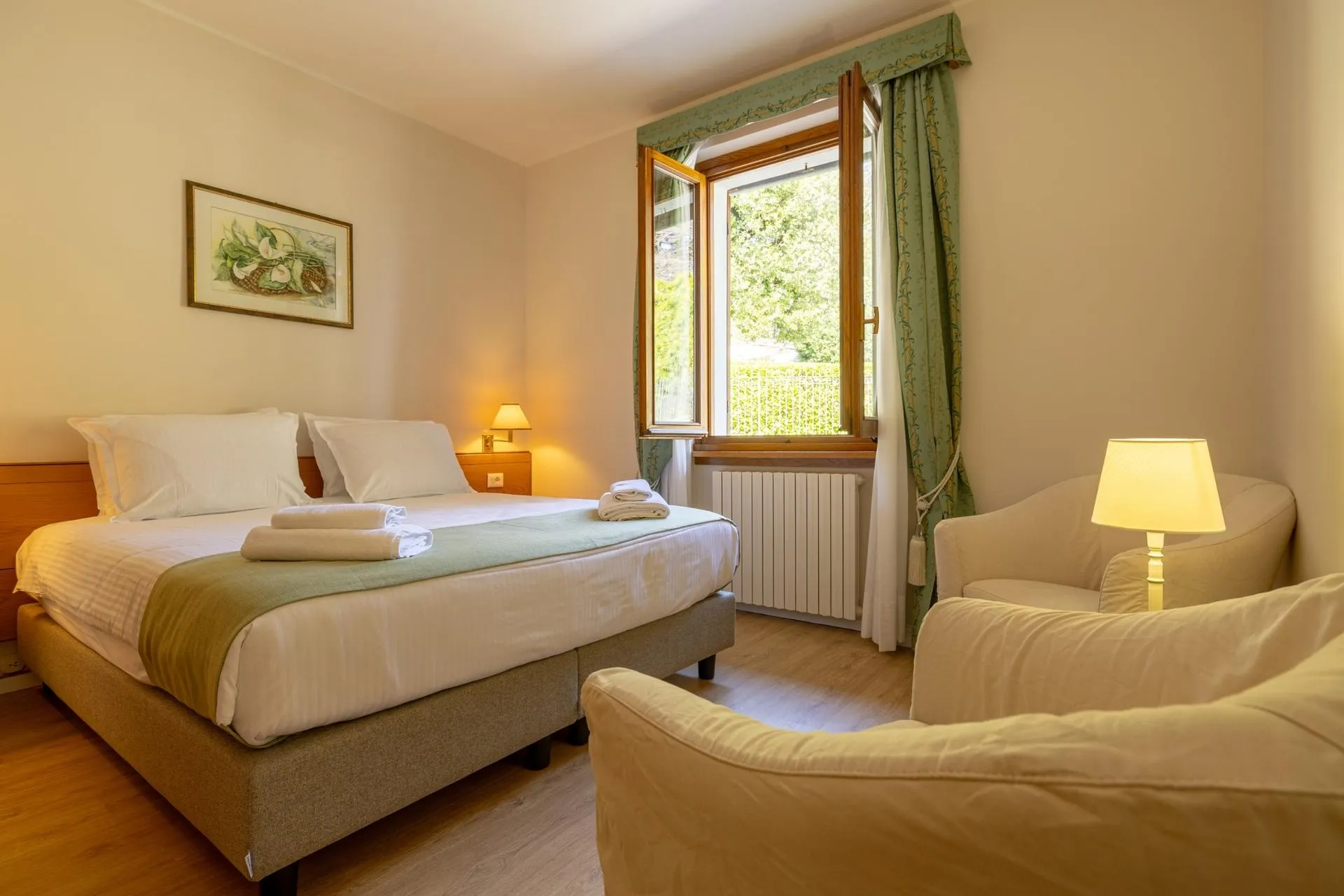 Hotel Royal Triple Rooms image #1