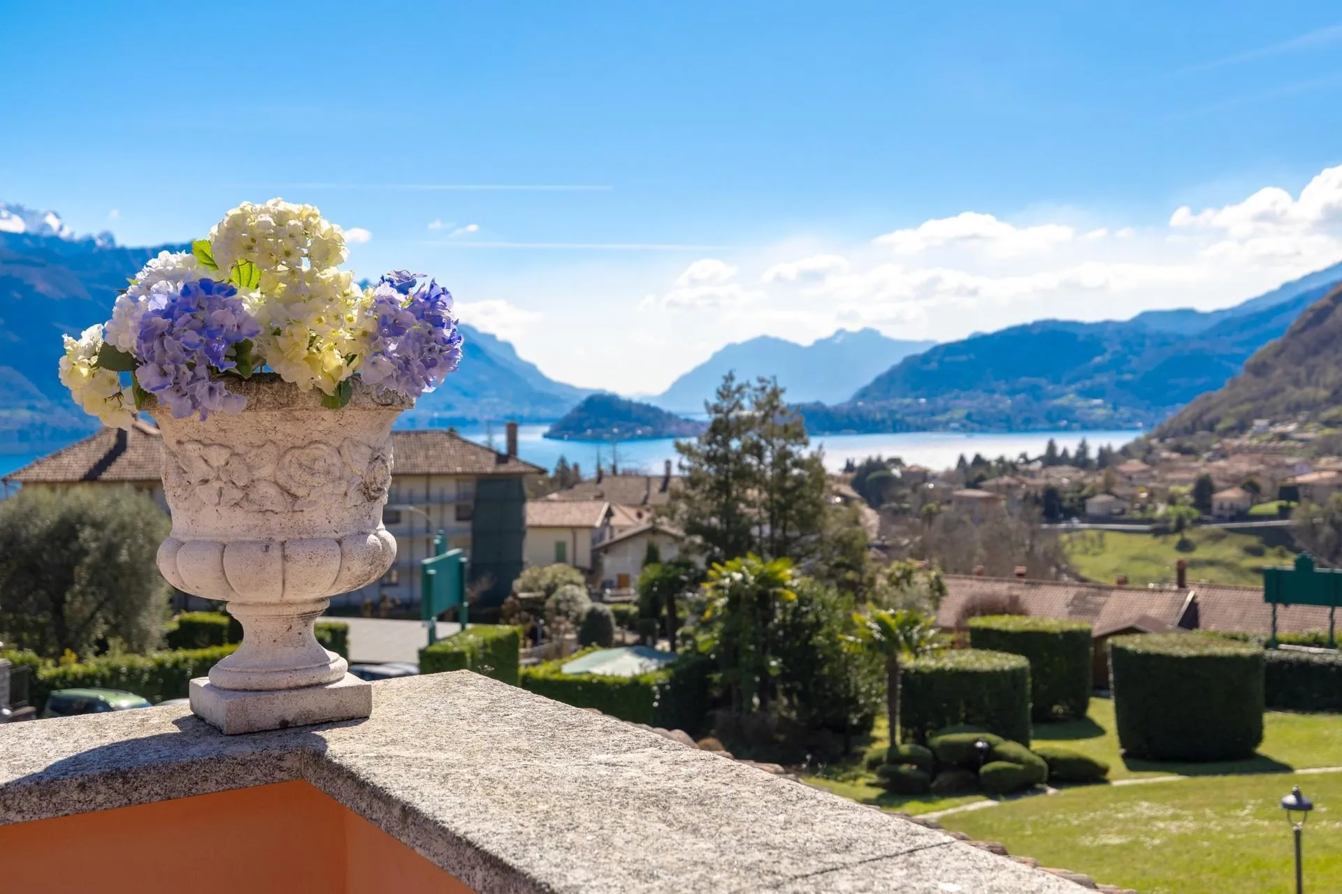 Hotel Royal Triple Rooms image #1