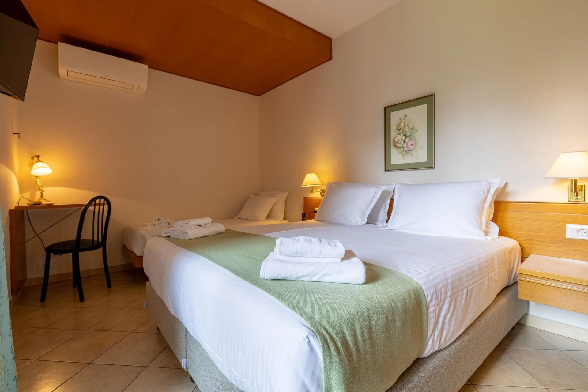 Triple Room with Garden View